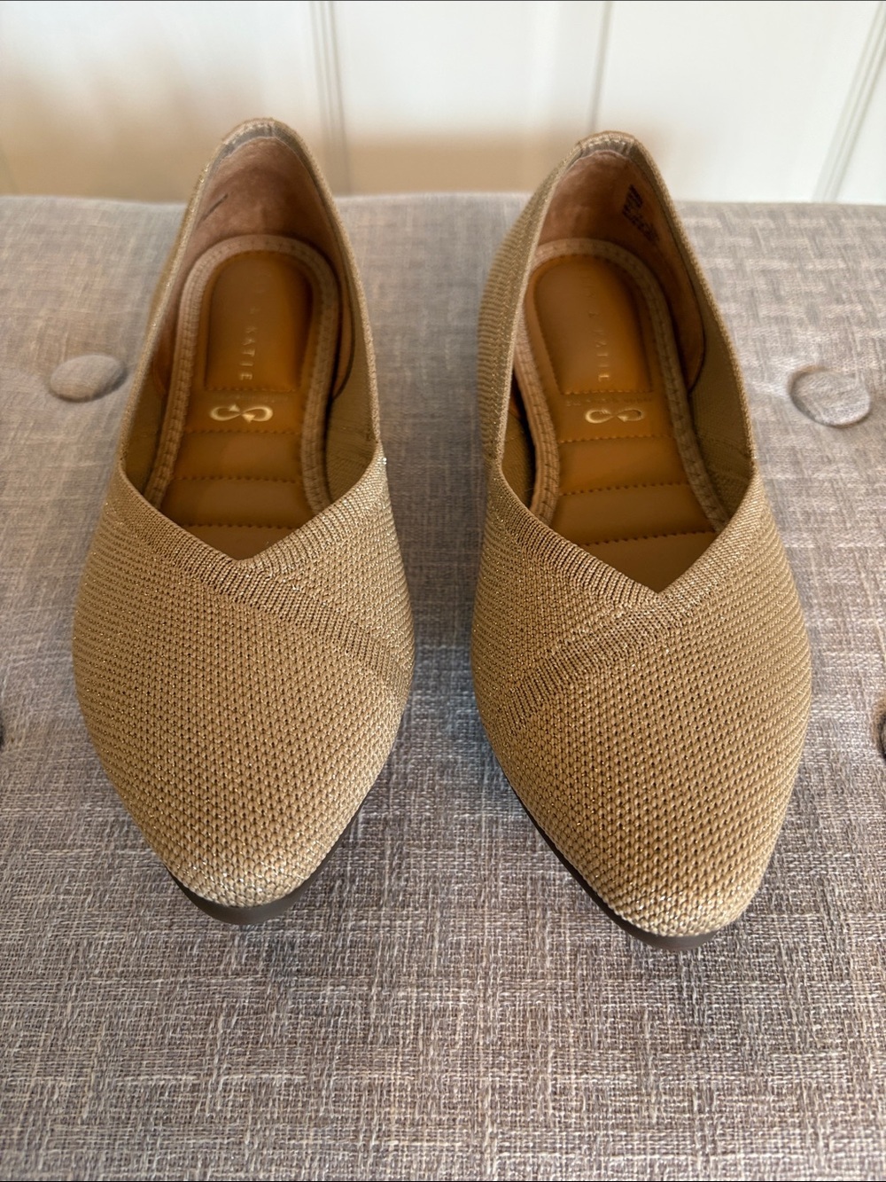 KELLY and KATIE Tan Knit Pointed-Toe Flats